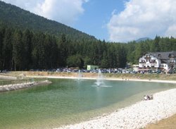 [laghetto+di+roana.jpg]