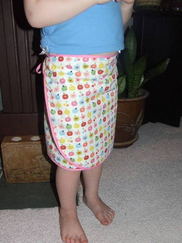[2008_0104wrapskirt20009.JPG]