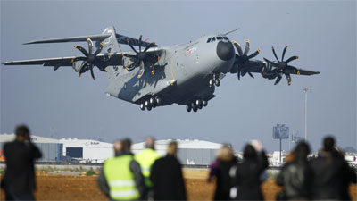 [A400M+frist+fly2.jpg]