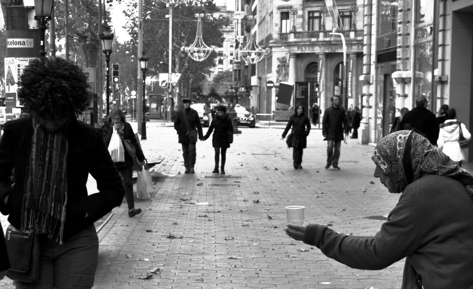 PIENSO LUEGO ME OBTURO Indiferencia