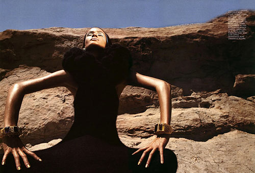 [Italian+Vogue+S+Meisel+July+2001.jpg]