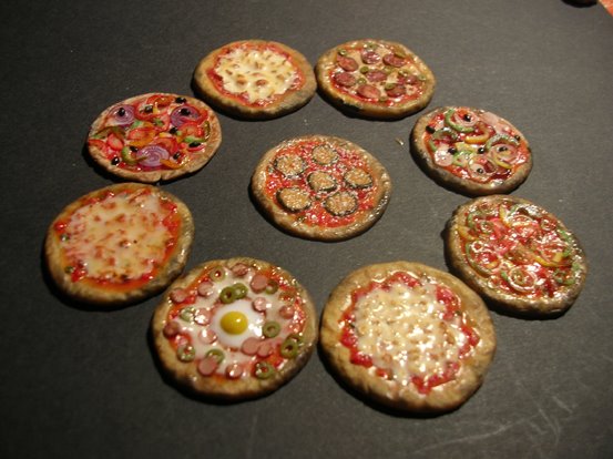 [la+ronde+des+pizzas.jpg]