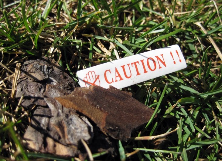 [caution.JPG]