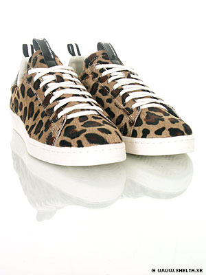 [adidas+leopard.jpg]