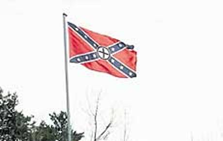 [KKK+flag.jpg]