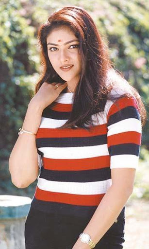 Malayalam Hot Actress Pics Photos Wallpapers Hot Scene: Abhirami