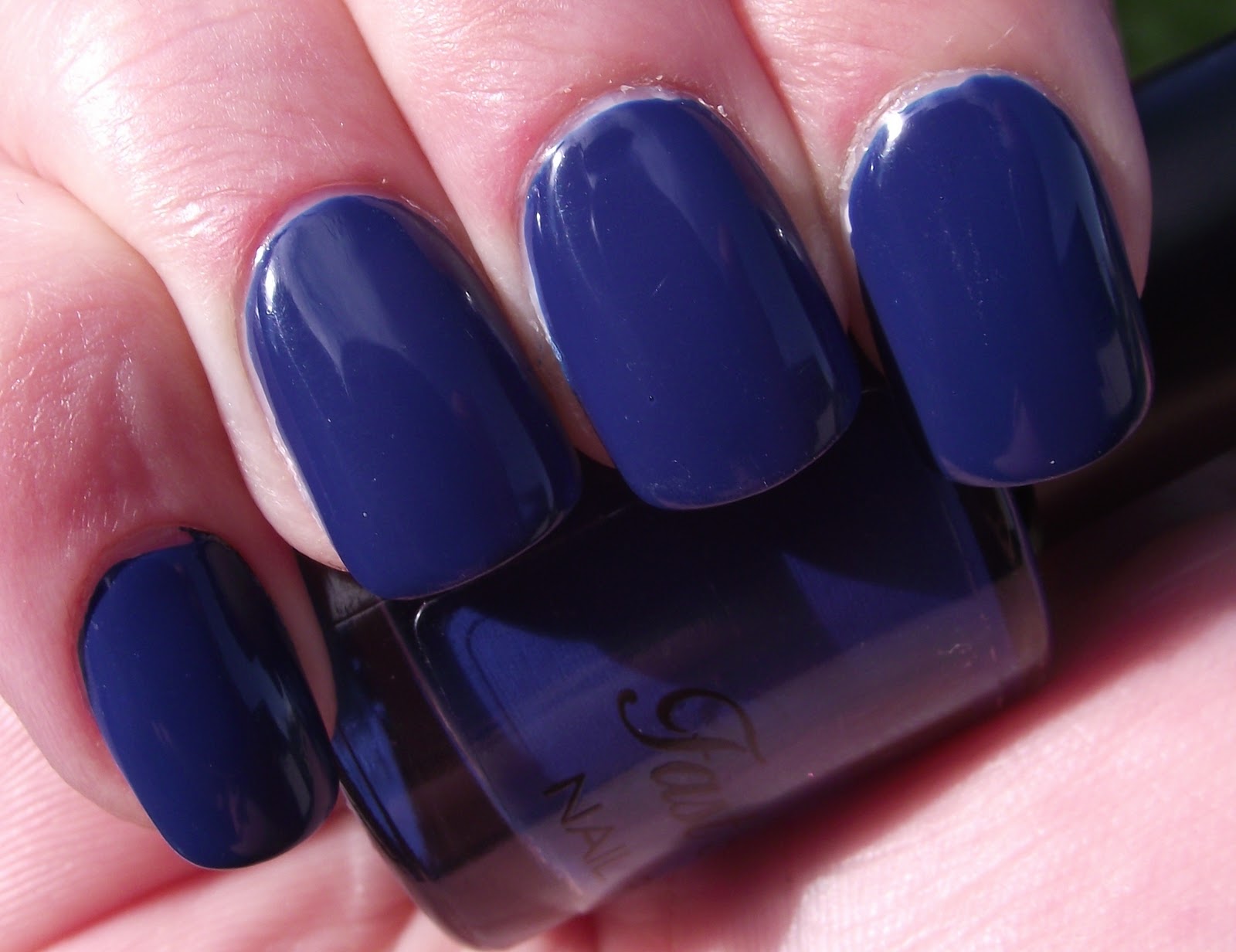 Pretty Clever Today's nails Boots 17 True Blue