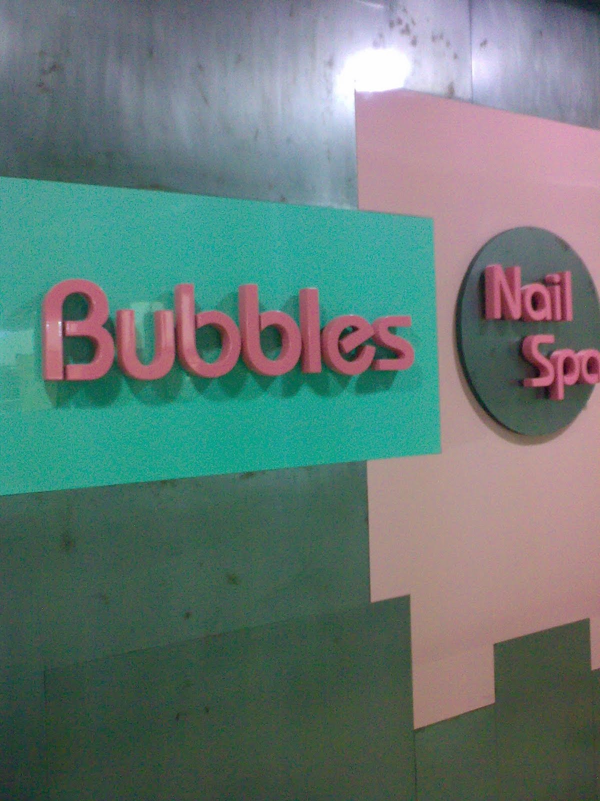Mashmoom Bubbles nail spa