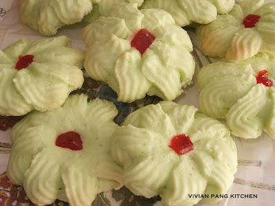 Vivian Pang Kitchen Easy Kueh Bangkit Pandan