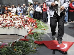 Emperyal Güçler ve Piyonları ;  öldürdüğünüz Türkler - Türk soykırımı - için özür dileyecekmisiniz?