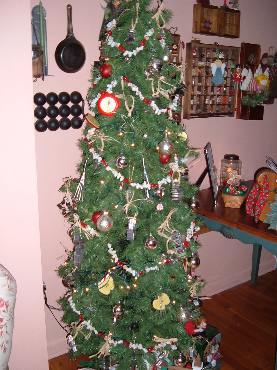 [Kitchen+Tree.JPG]