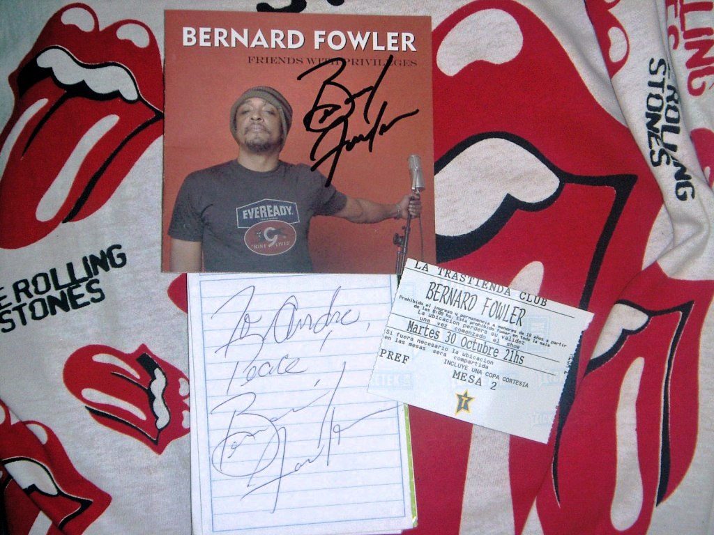 [cd,+ingresso+e+autografo2_editado.jpg]