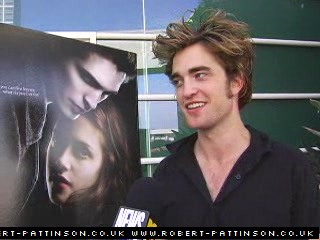 [robertpattinson-comiccon2008-mtv-53.jpg]