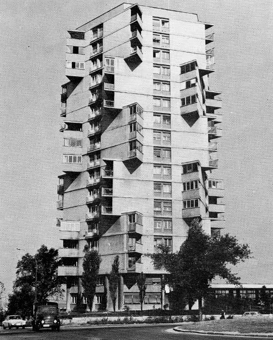 NOTHING AGAINST SERBIA: A cool building in Karaburma (BG)