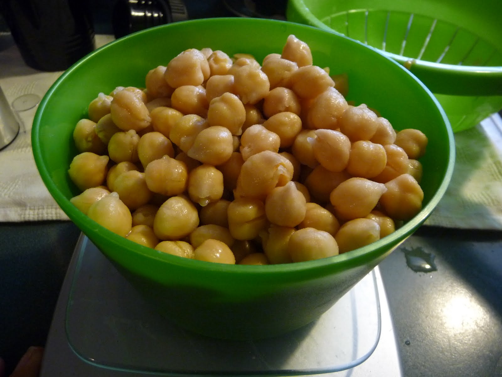 Clean Eating Machines Garbanzo bean brownies