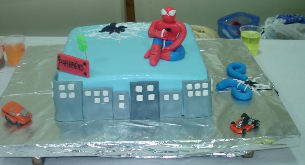 [BOLO+SPIDERMAN.JPG]