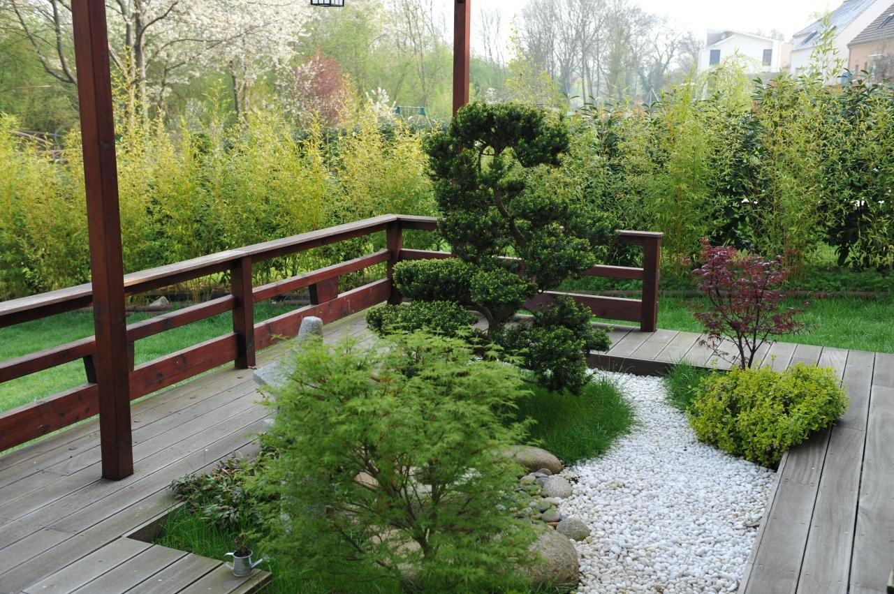 Japanese garden in Paris