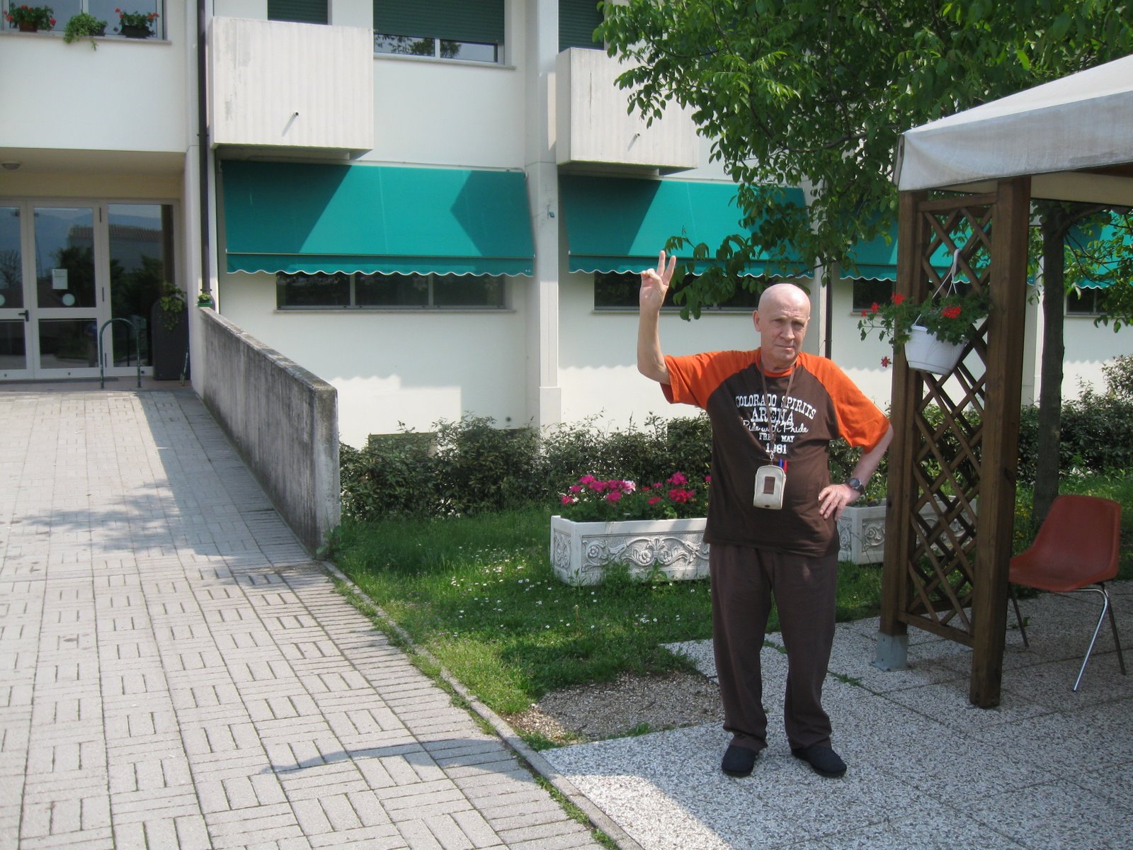 [FOTOBAFFO2.jpg]