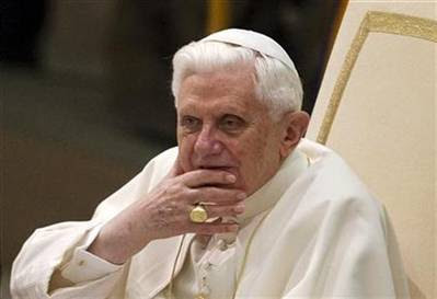 http://3.bp.blogspot.com/_BnOP43Mv_PY/S1uoJ_aq7EI/AAAAAAAAOrU/ZJinVz4RxAI/s400/Pope+Benedict+XVI.jpg