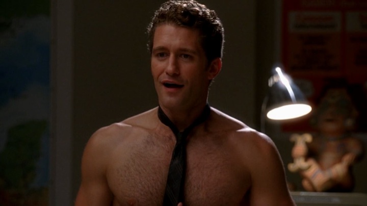 SHIRTLESS ACTORS : Glee hunk Matthew Morrison shirtless sexy pictures