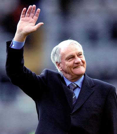 [020129_BobbyRobson_b.jpg]