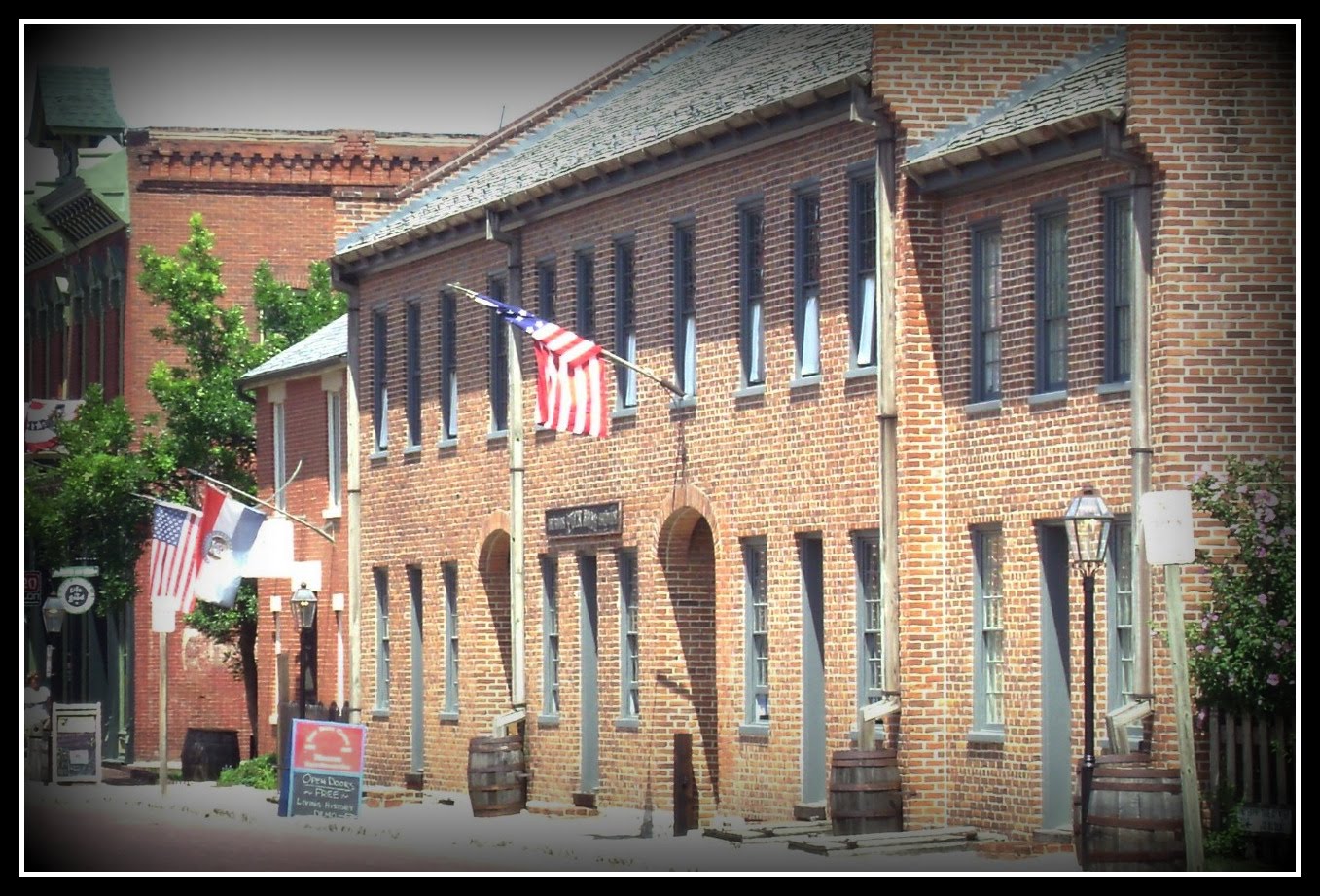Honeysuckle Cottage Historic St. Charles, Missouri