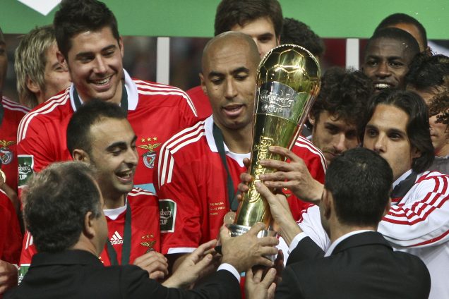 [entrega+da+taça.jpg]