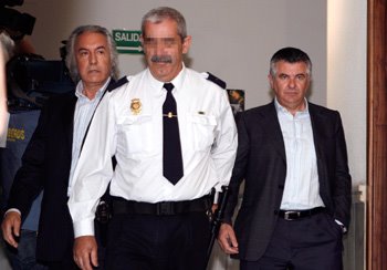 [2007061475roman.jpg]