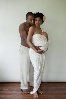 maternity photo of parents-to-be