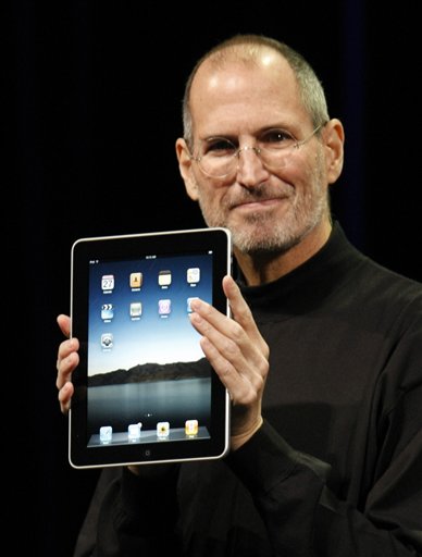 [steve-jobs-iPad.jpg]