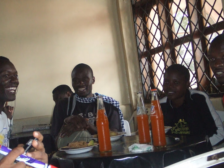 WE EAT & DRINK TOGETHER