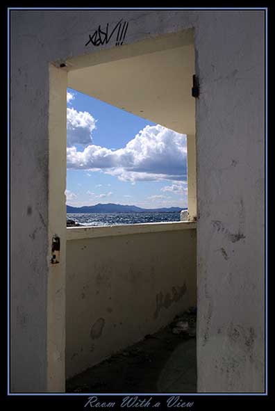 [de_roover_room_with_view_sf.jpg]