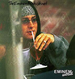 Eminem Comiendo