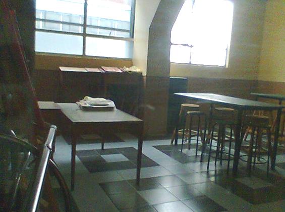 [sala+de+animeee.JPG]