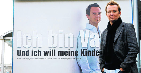 [vaeterdemo_081203.jpg]