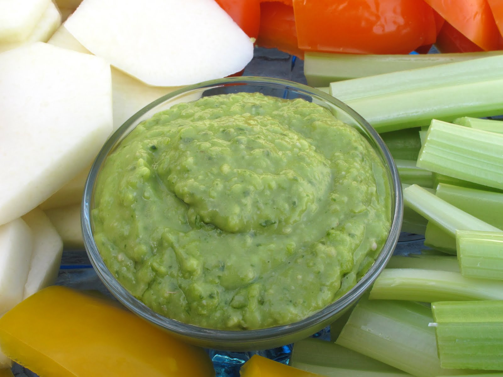 White bean dip with pesto