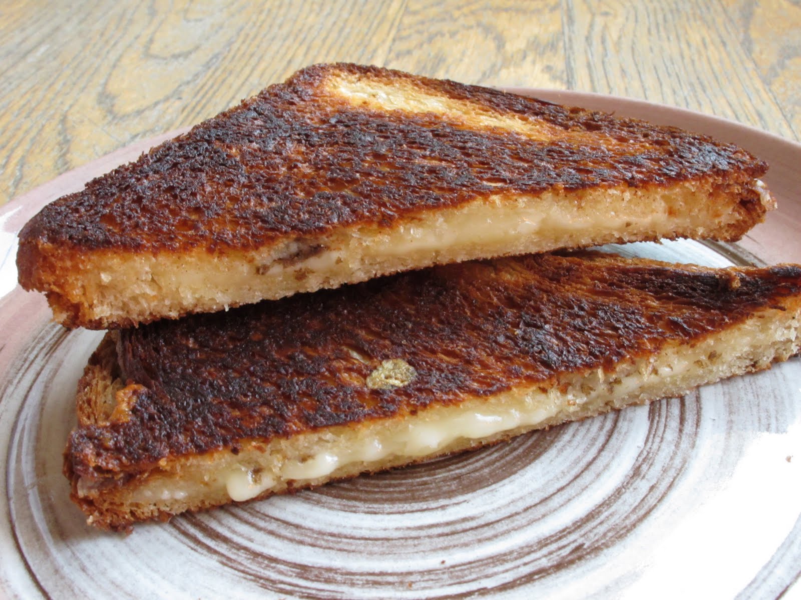 Grilled cheese with truffles