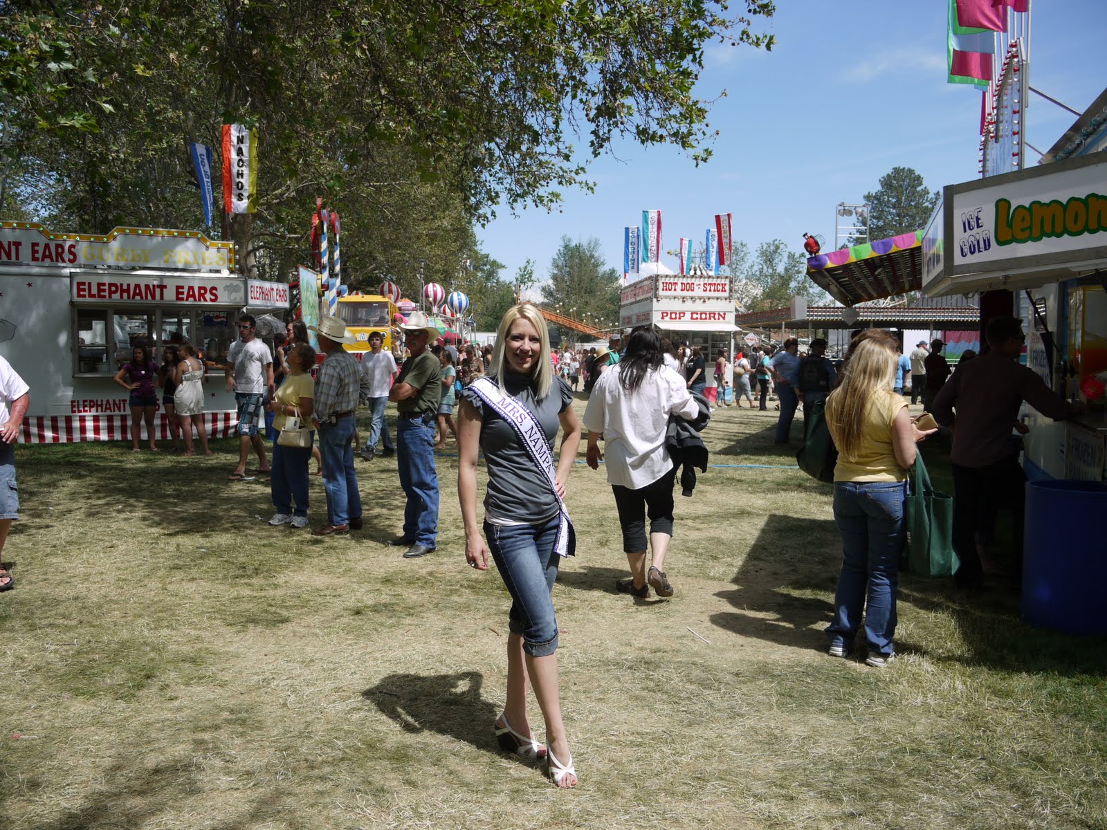 Mrs. Idaho International 2011 Emmett Cherry Festival Family Tradition