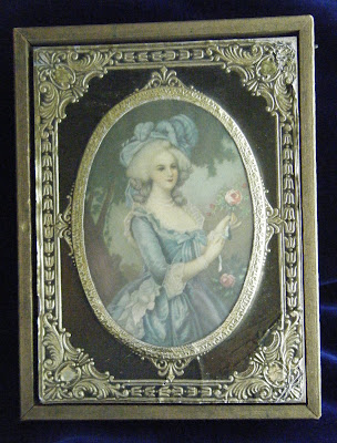 Marie Antoinette Box