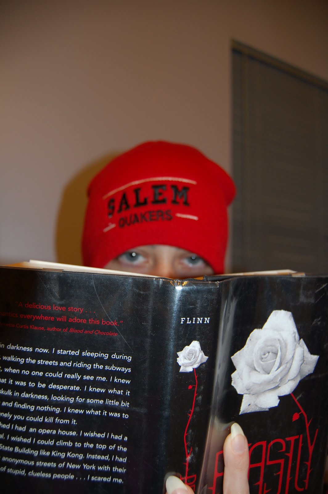 [greta+reading.JPG]