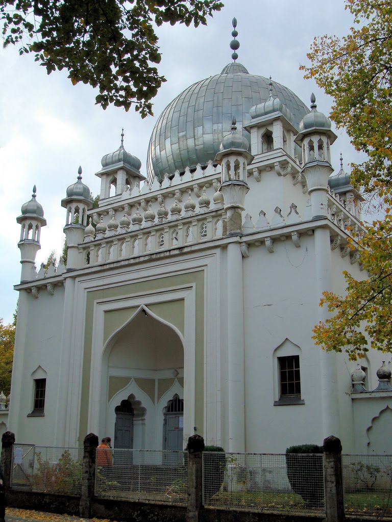Masjid Pictures AHMEDIA MASJID(MOSQUE)IN BERLIN