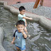 小小魚和小魚兒, 2010暑假, 戲水@東勢林場