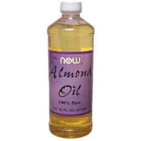 طرق العناية بالشعر Almond+oil