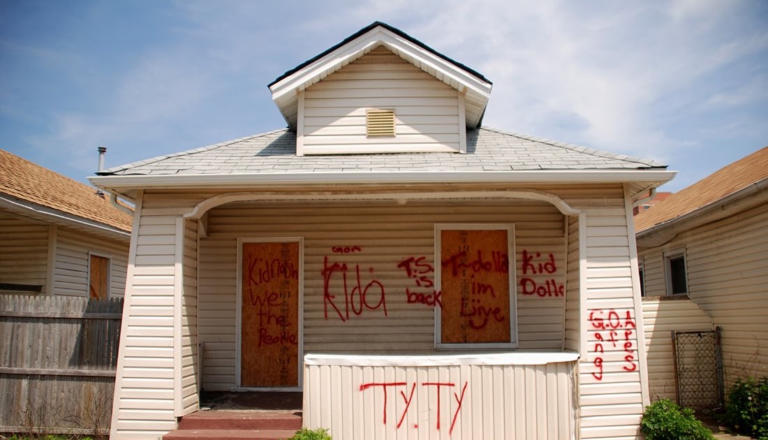 Nathan Kensinger Photography Far Rockaway Abandoned Bungalows