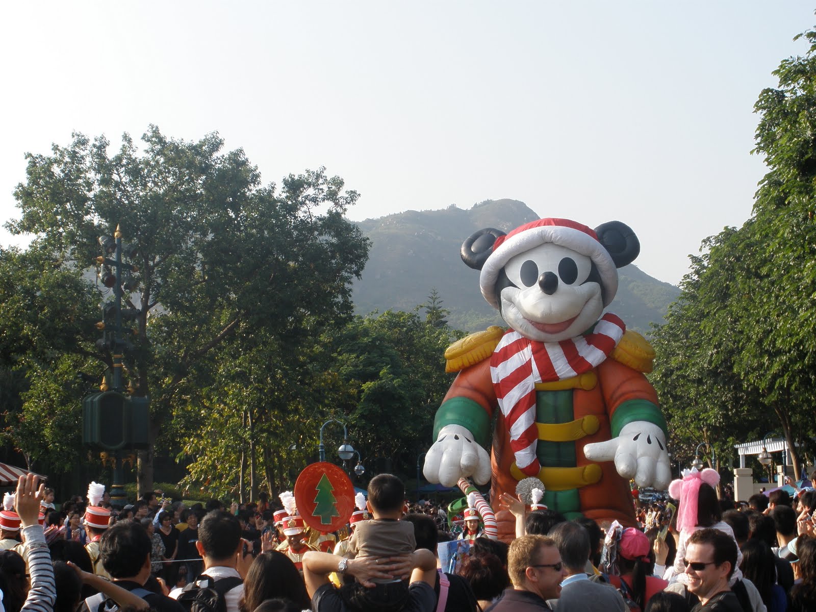 [PB280837.JPG]