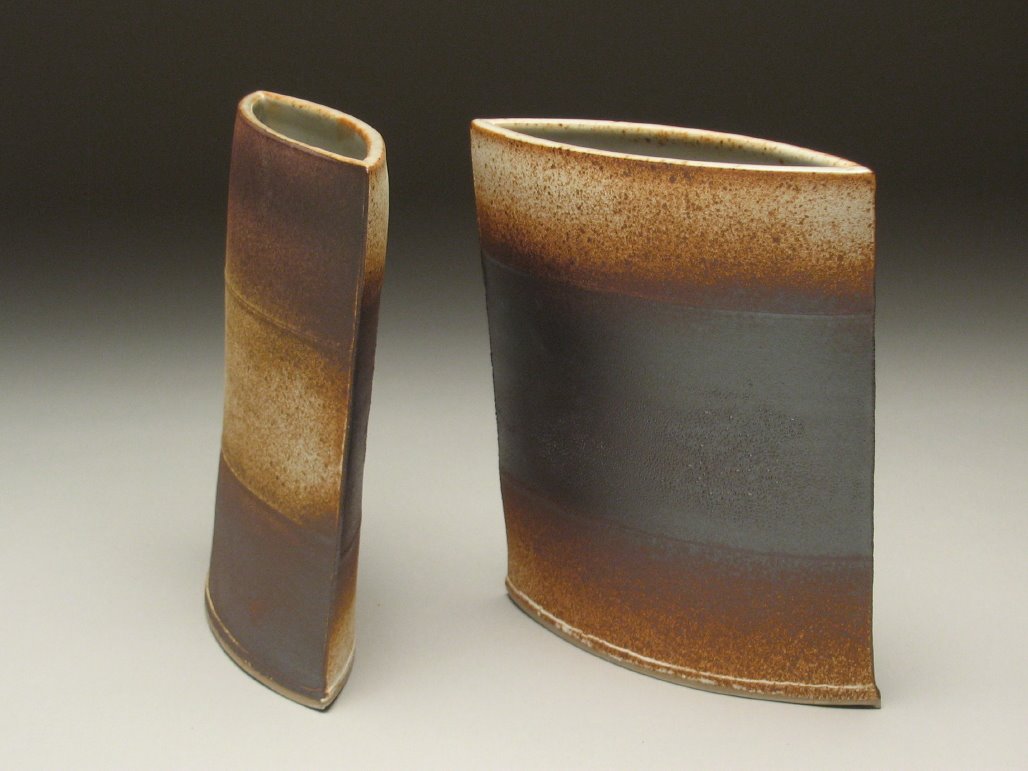 [04.+tilted+vase+pair_1.jpg]
