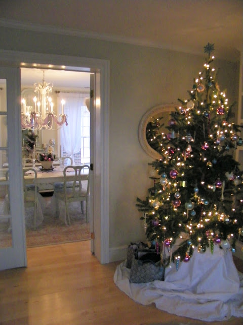 Maison Decor: I'm Dreaming of a Pink Christmas