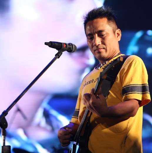 [勞馬_警察兼吉他手.jpg]