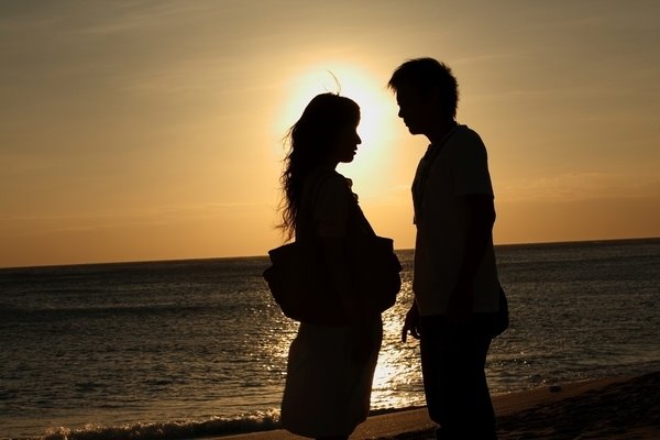 [友子、阿嘉_海邊浪漫.jpg]