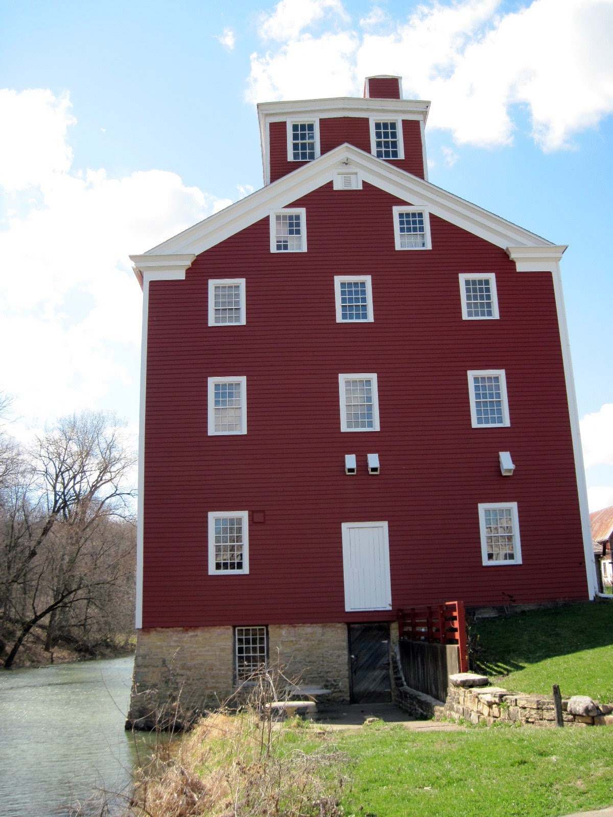 42N Observations Rustic Setting for Historic Potter's Mill